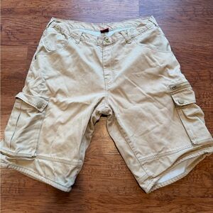 Jordan Men's Tan/Khaki Cargo Shorts 38